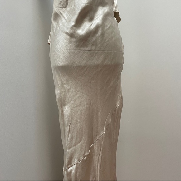 NEW! Dissh- Aisle Pearl Backless Midi Dress Size 8 Sleeveless Turtleneck - Picture 12 of 14